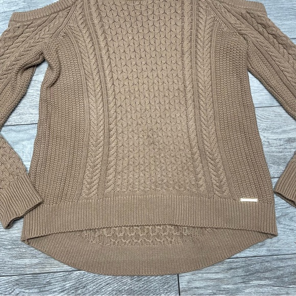Michael Kors cold shoulder sweater M - Picture 8 of 9